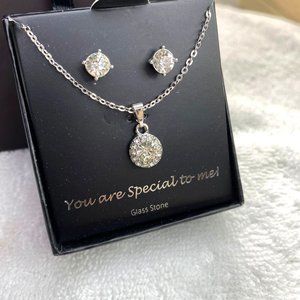 Glass Stone Stud & Necklace set